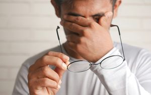 Das Glück und die Leidenden