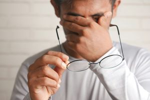 Das Glück und die Leidenden