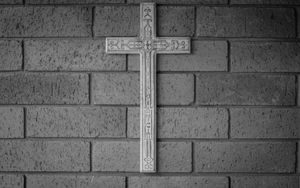 Das Kreuz ist stärker