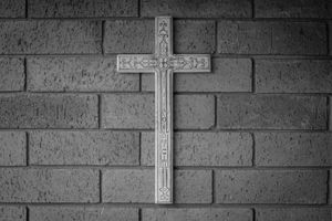 Das Kreuz ist stärker