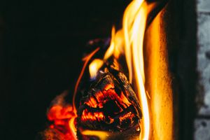 Wie Feuer und Hammer