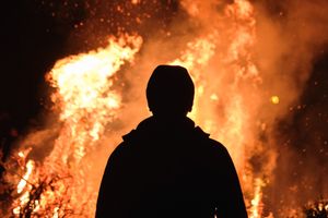 Wenn du durchs Feuer gehst – Die Frage nach dem Leid