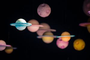 Gott und die Außerirdischen - Sind wir allein im Weltraum, oder gibt es auch noch woanders Leben? - (Originaltitel: "God and the extraterrestrials" aus der australischen Zeitschrift "Creation" 19(4):46-48, 09/1997)