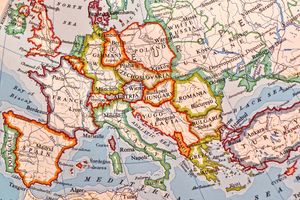 Flüchtlingswelle, IS, Finanzkrise – Europa vor dem Abgrund?