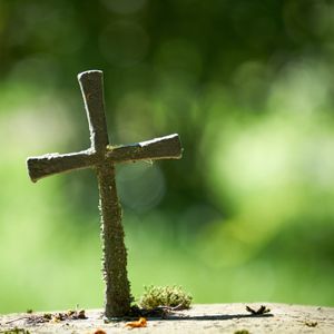 Das Kreuz - Mahnmal oder Siegeszeichen?