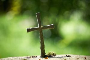 Das Kreuz - Mahnmal oder Siegeszeichen?