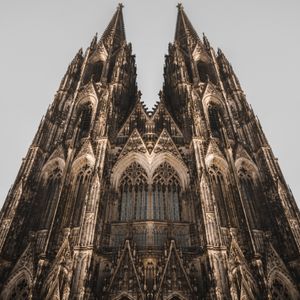 Von der babylonischen Gefangenschaft der Kirche
