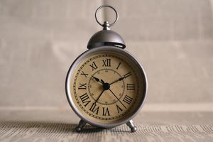 Zur Zeit und zur Unzeit
