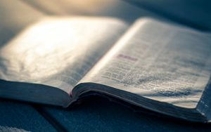 Bibel und Wahrheit
