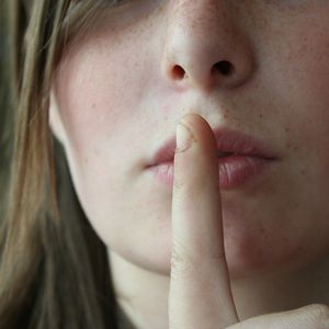 Wehe, wenn wir schweigen würden