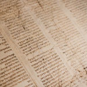 Kritik der Bibelkritik - Von der Bibelkritikerin zum Kind Gottes