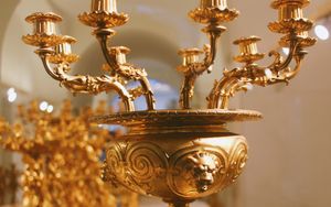 Die fünfte Vision: der goldene Leuchter und die zwei Ölbäume