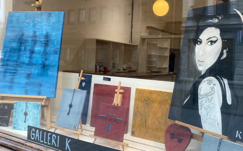 Bildbeskrivning saknas för evenemanget: Galleri K (art by K)