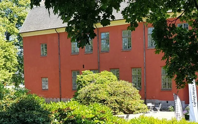 Bildbeskrivning saknas för evenemanget: Visning av slottsträdgården