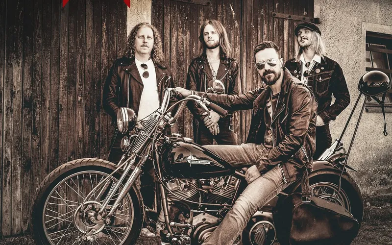 Bildbeskrivning saknas för evenemanget: TUSH - Thunder Road - LIVE @ The House