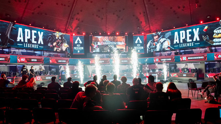 Unbelievable Apex Legends Glitch Shocks Tournament as Players Mysteriously Perish