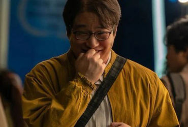 Bí ẩn về Mask Girl - Từ lòng người hướng đạo đến trái tim của kẻ biến thái