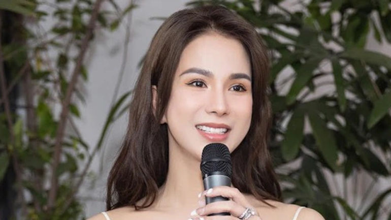 Diệp Lâm Anh: Kỷ lục doanh thu livestream bán hàng 4 tỷ đồng!