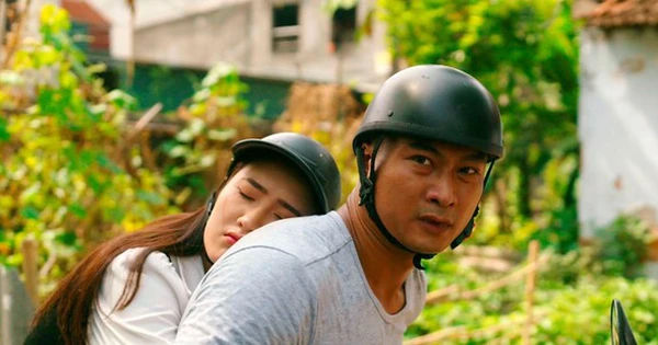 Bất ngờ với vai diễn mới trong Làng Trong Phố khiến khán giả bấn loạn