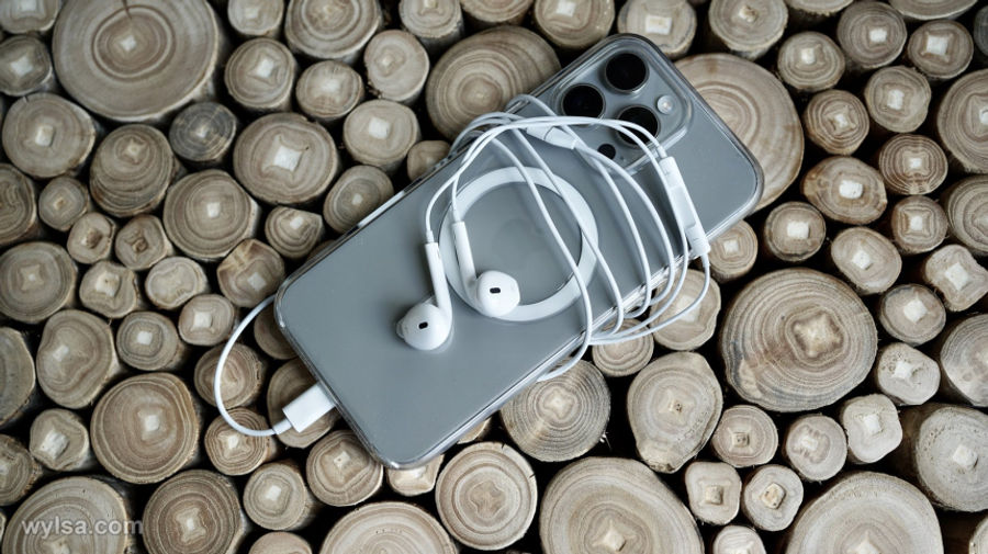 Revizuirea căștilor cu fir Apple Earpods în 2025
