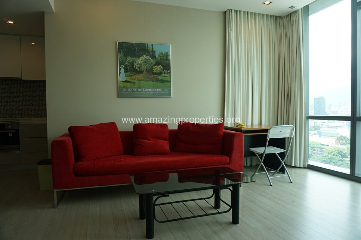 1-Bedroom-Condo-The-Room-Sukhumvit-21-11-8906.jpg