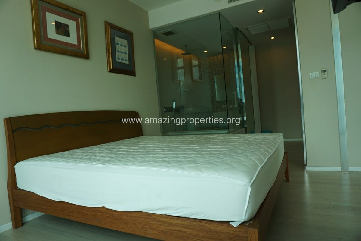 1-Bedroom-Condo-The-Room-Sukhumvit-21-13-9604.jpg
