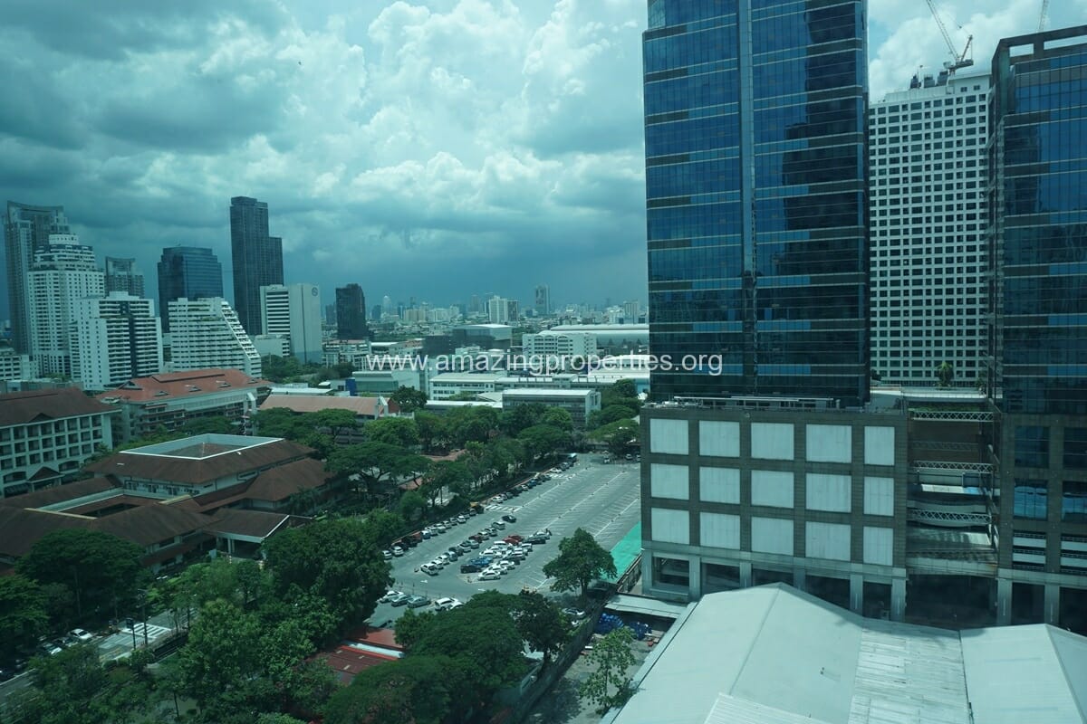 1-Bedroom-Condo-The-Room-Sukhumvit-21-15-8866.jpg