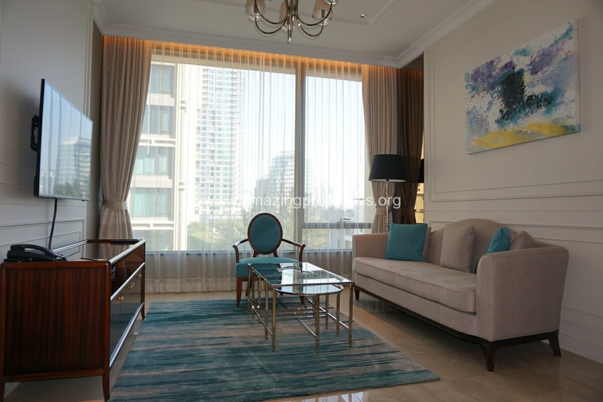 1-Bedroom-Condo-for-Rent-at-Sindhorn-Residence-4-7010.jpg