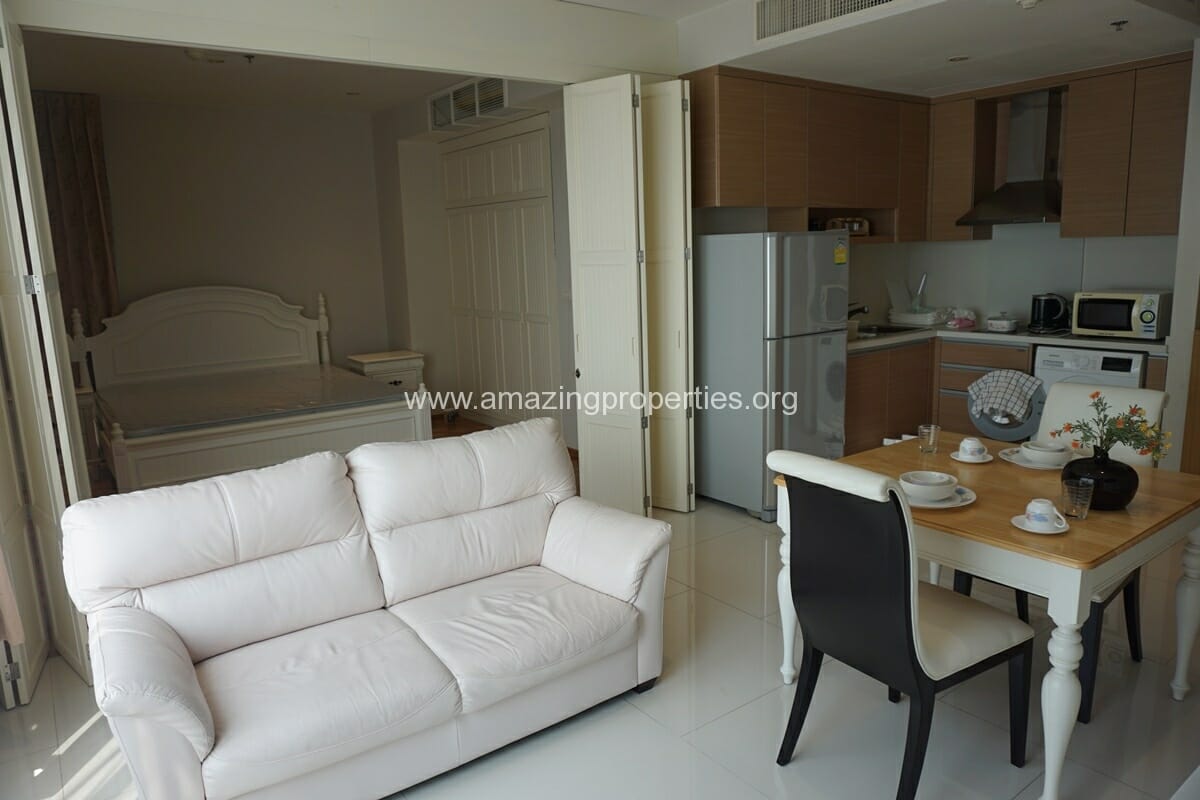 1-Bedroom-condo-Emporio-Place-6-9107.jpg