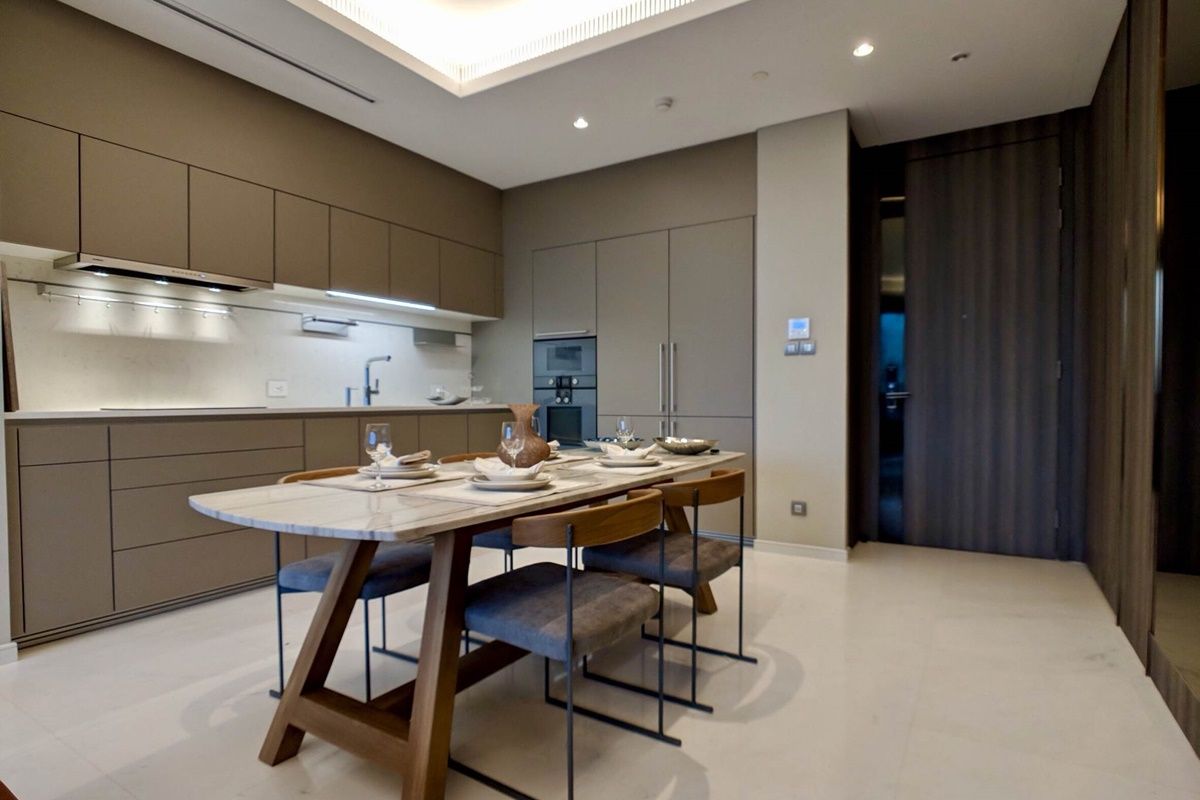 1-Bedroom-condo-Sindhorn-Tonson-4-1-1399.jpg