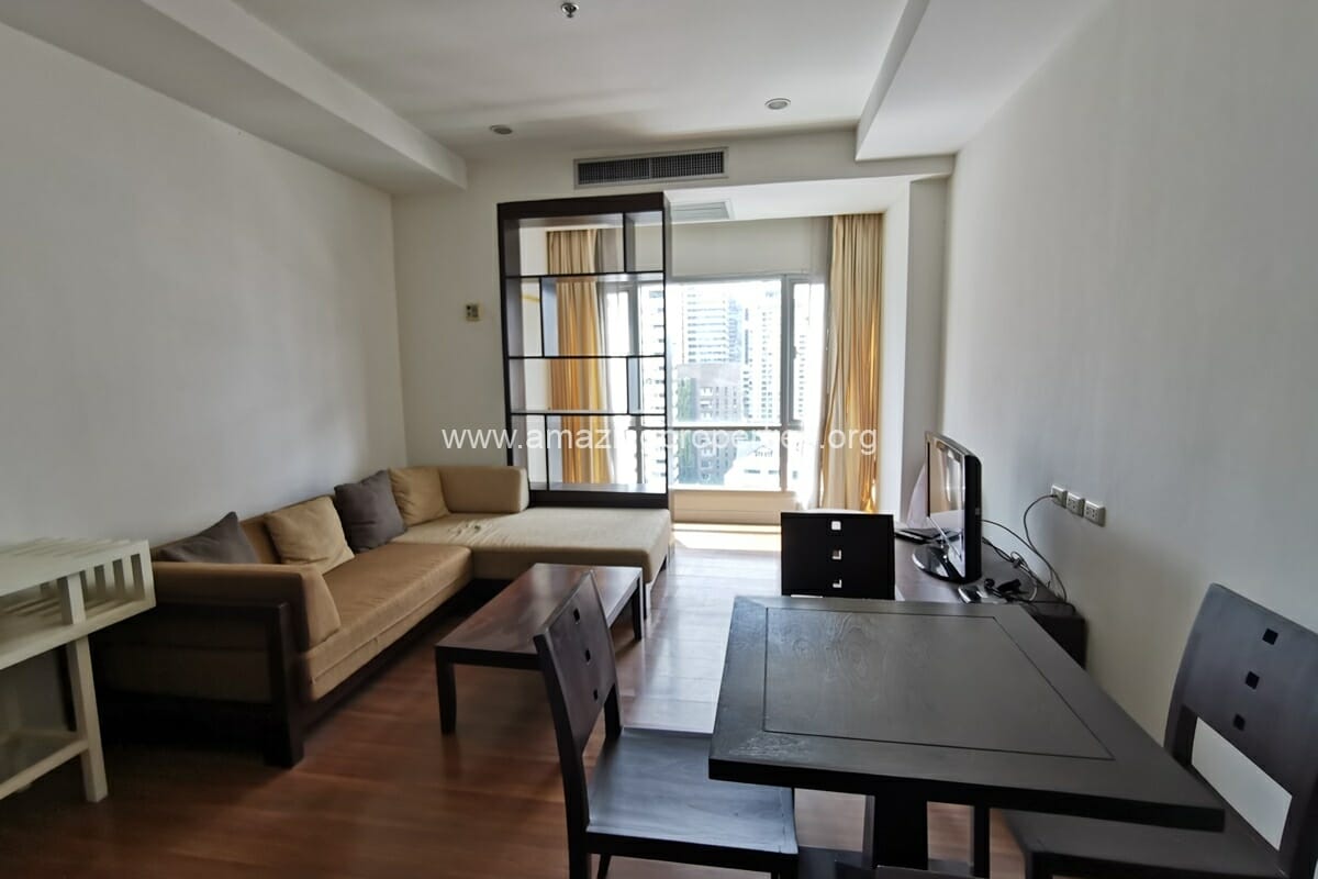 1-Bedroom-condo-Trendy-Condominium-5-4257.jpg