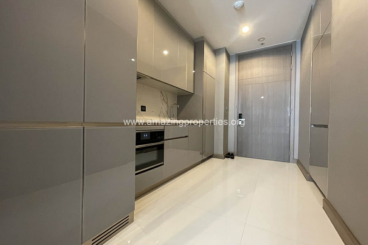 1-bedroom-The-Esse-Singha-Complex-7-6230.jpg