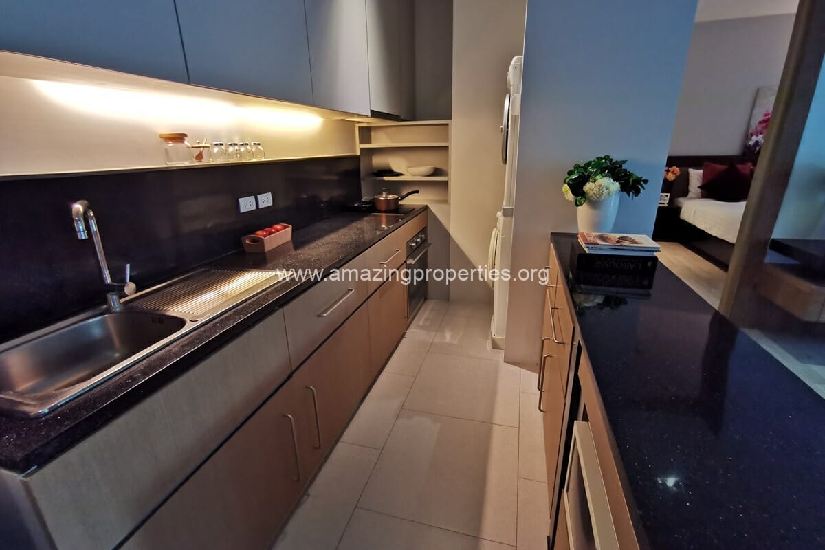 1-bedroom-apartment-Promphan-53-5-2250.jpg