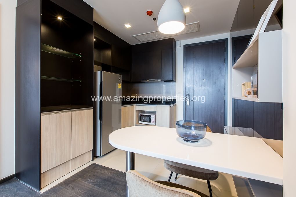 1-bedroom-for-rent-Edge-Sukhumvit-23-5-2048.jpg