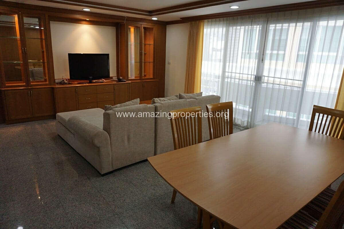 2-Bedroom-Apartment-SCC-Residence-1-3230.jpg