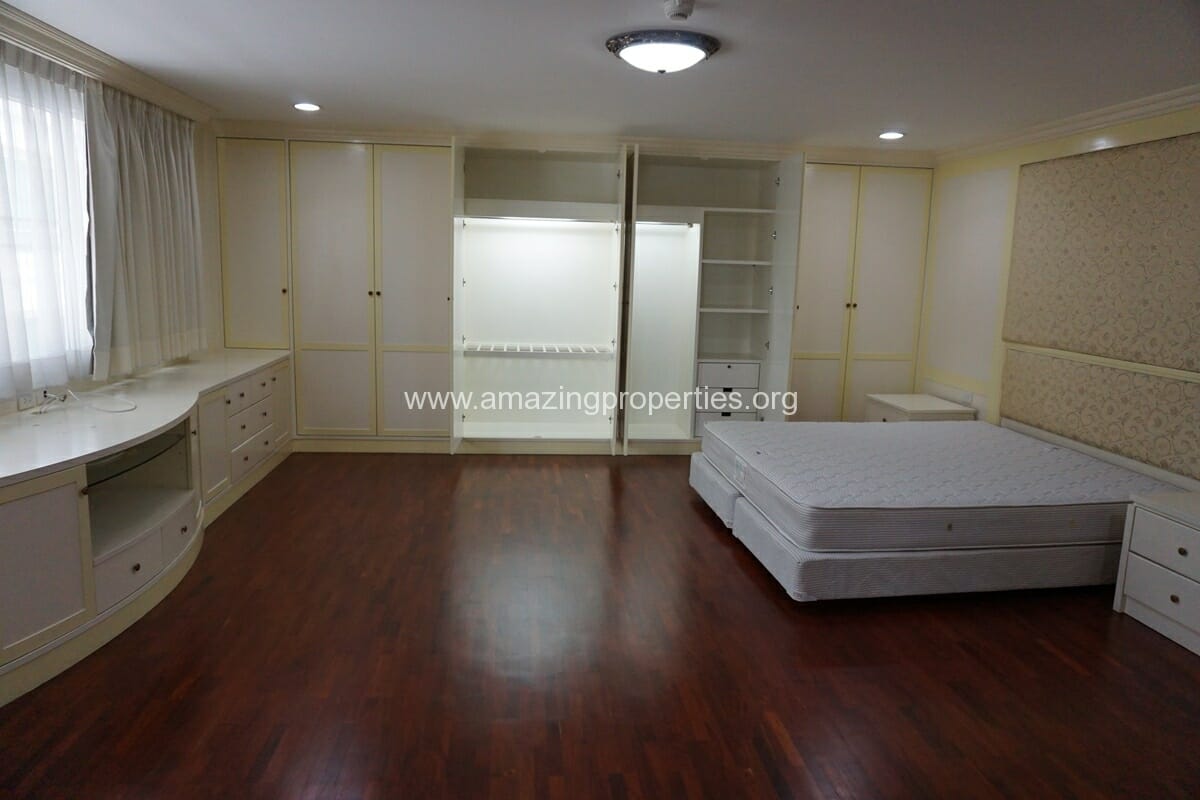 2-Bedroom-Apartment-SCC-Residence-13-2233.jpg