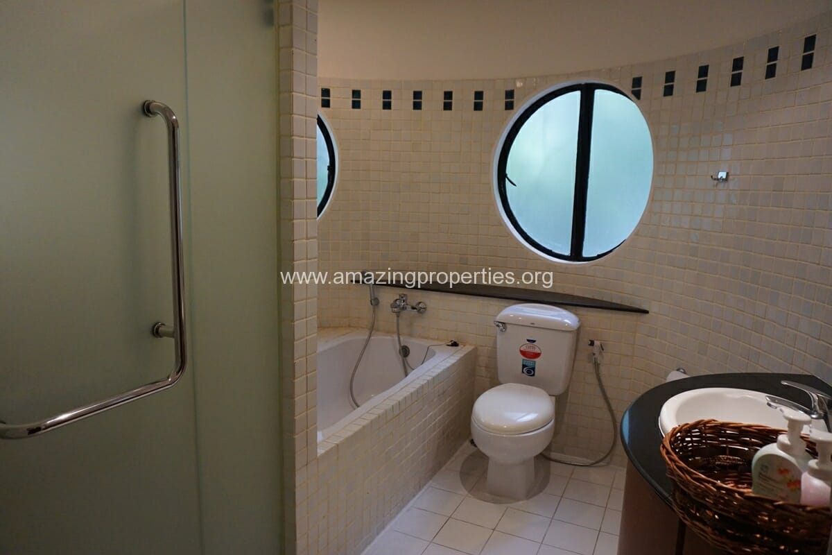 2-Bedroom-Apartment-for-Rent-Siri-Apartment-14-2933.jpg