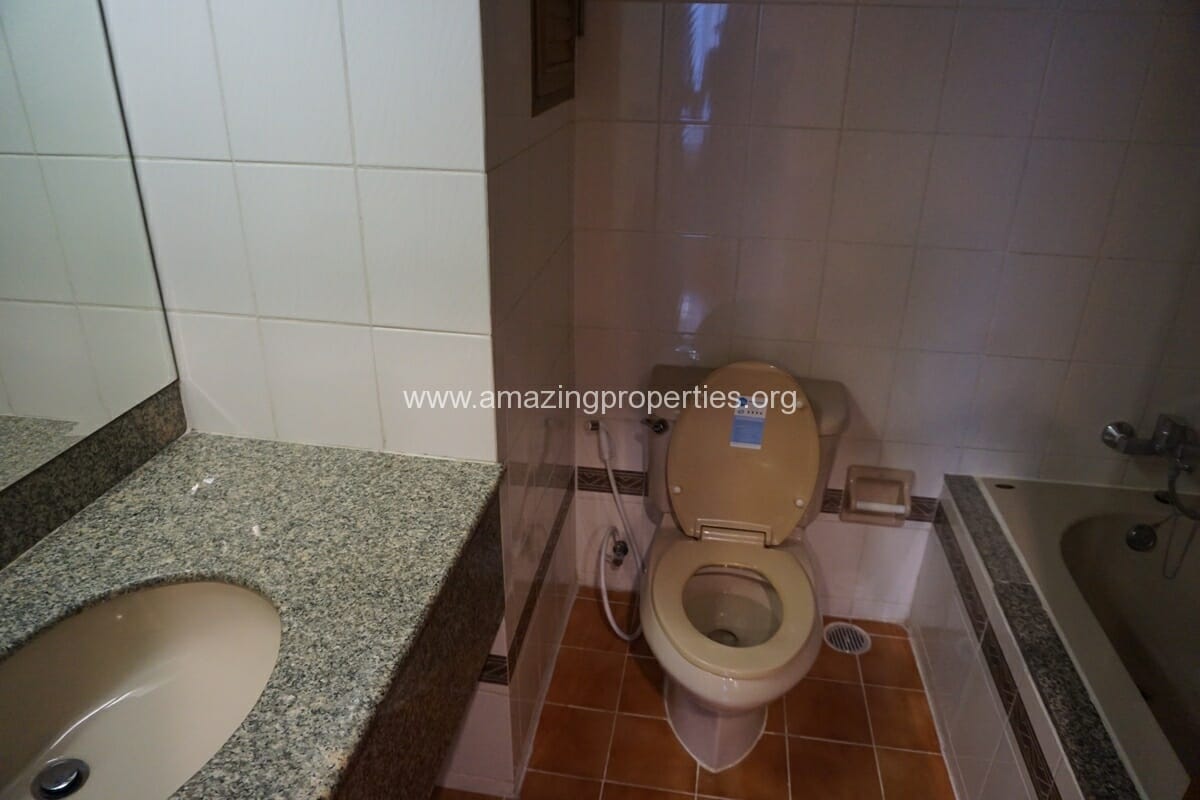 2-Bedroom-Apartment-for-Rent-at-Sawang-Apartment-7-1356.jpg