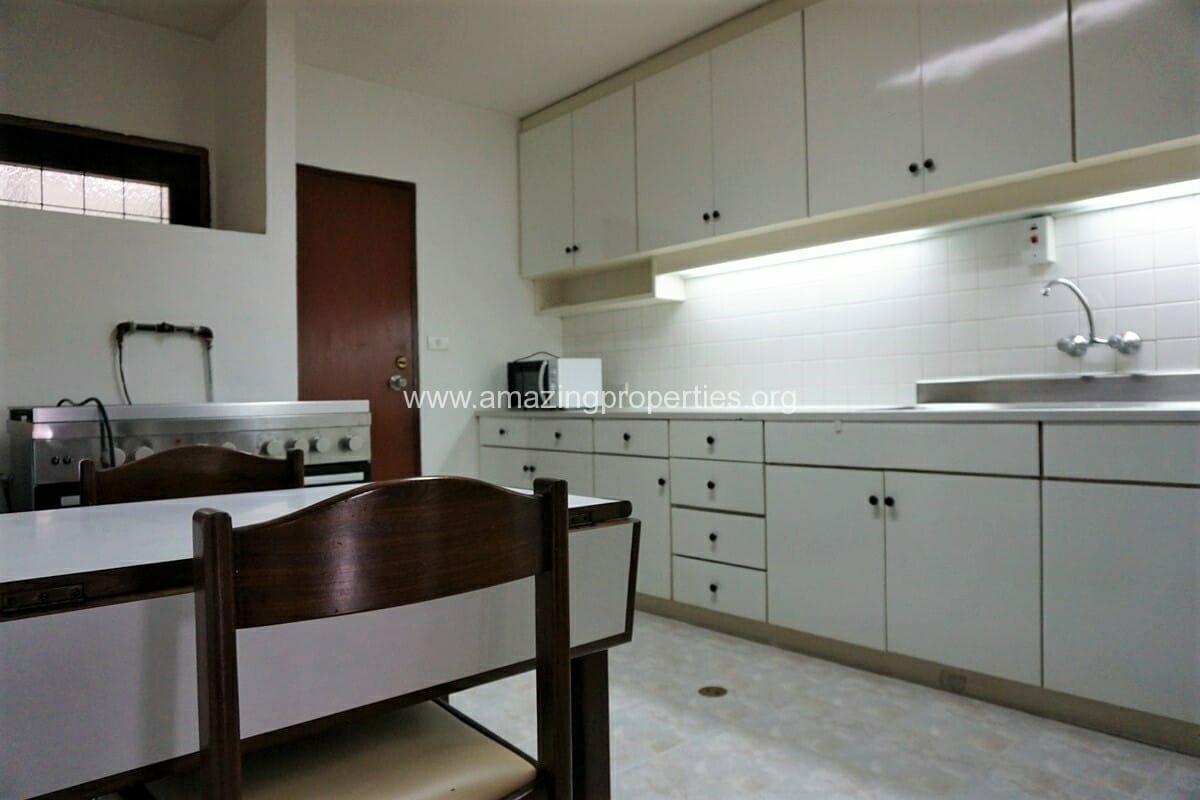 2-Bedroom-Apartment-for-Rent-at-Tubtim-Mansion-8-8065.jpg