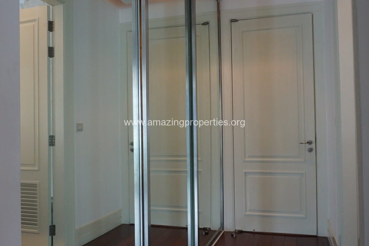 2-Bedroom-Condo-Le-Raffine-Sukhumvit-39-30-3054.jpg