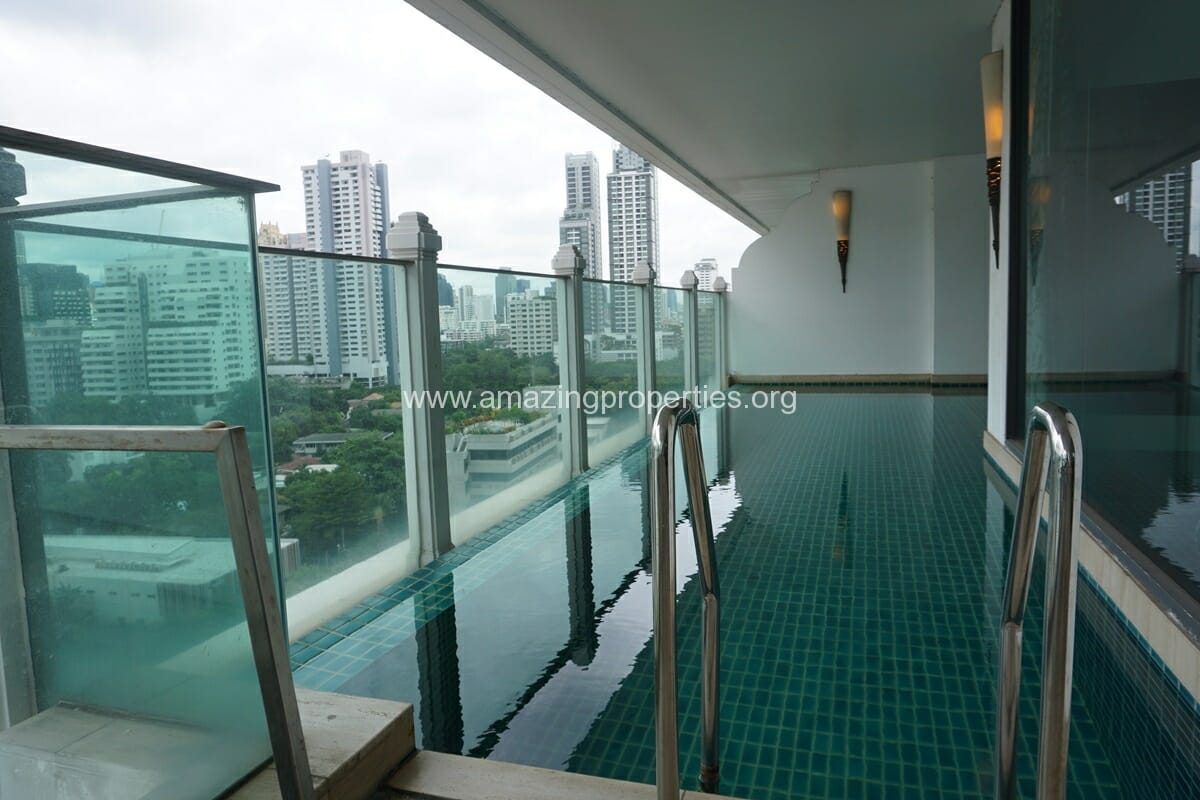 2-Bedroom-Condo-Le-Raffine-Sukhumvit-39-32-6212.jpg