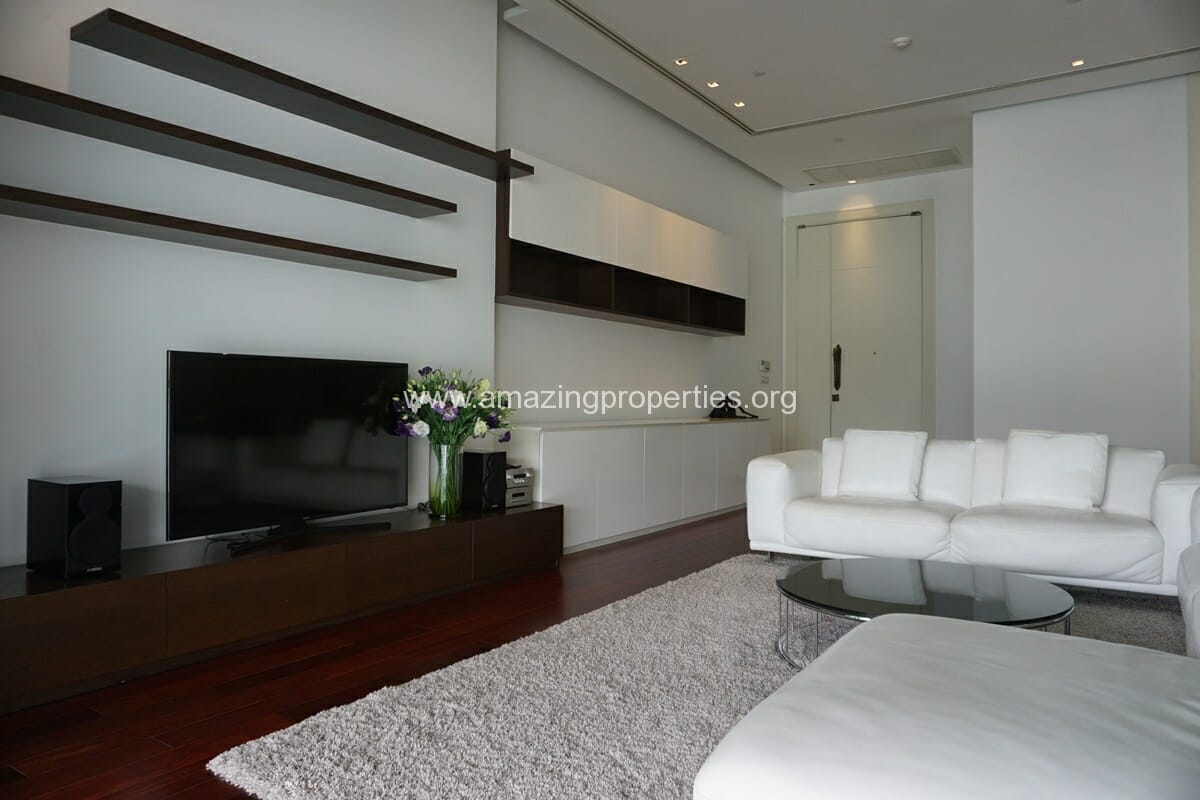 2-Bedroom-Condo-Le-Raffine-Sukhumvit-39-9-5170.jpg