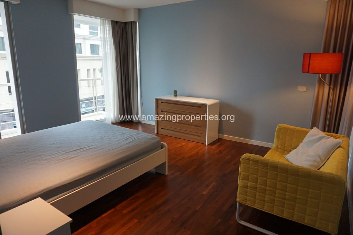 2-Bedroom-Condo-Noble-House-Ruamrudee-16-1021.jpg