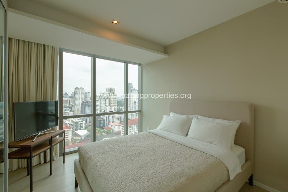 2-Bedroom-Condo-The-Room-Sukhumvit-21-6-3096.jpg