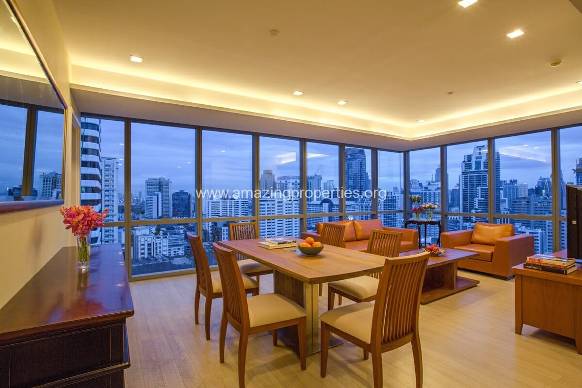 2-Bedroom-Condo-The-Room-Sukhumvit-21-8-4387.jpg