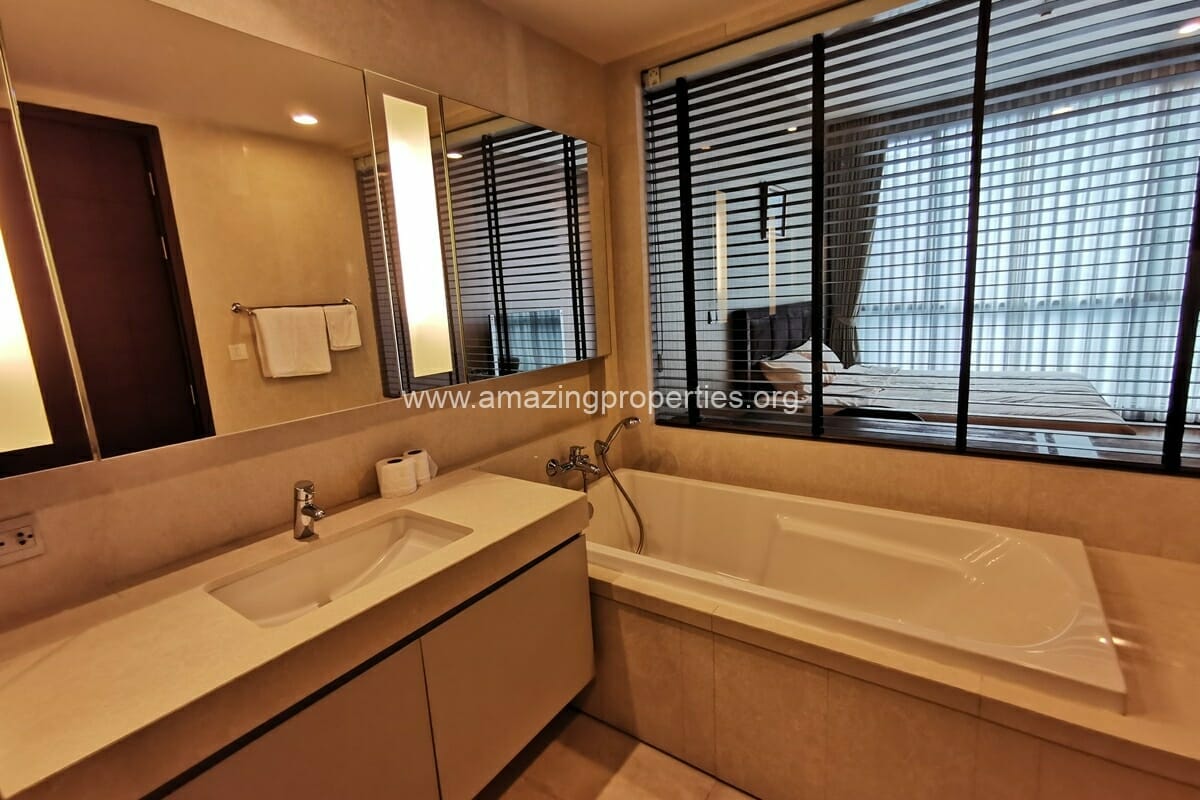 2-Bedroom-Condo-at-Quattro-Thonglor-18-4897.jpg