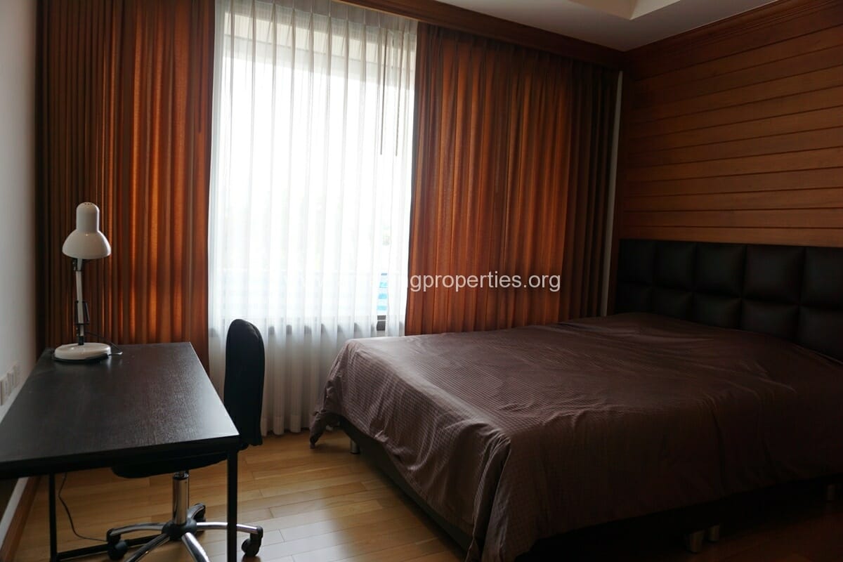 2-Bedroom-Condo-for-Rent-at-Prive-by-Sansiri-11-2221.jpg