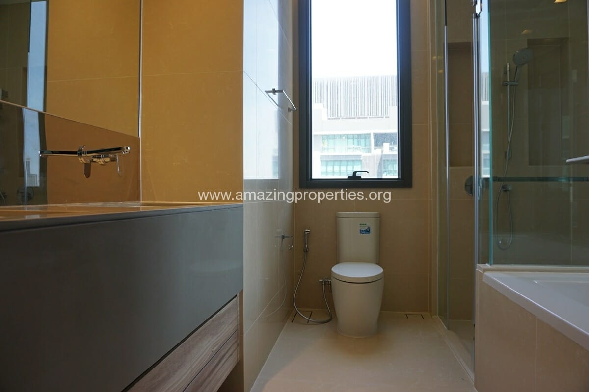 2-Bedroom-Condo-for-Rent-at-The-ESSE-Asoke-11-7285.jpg