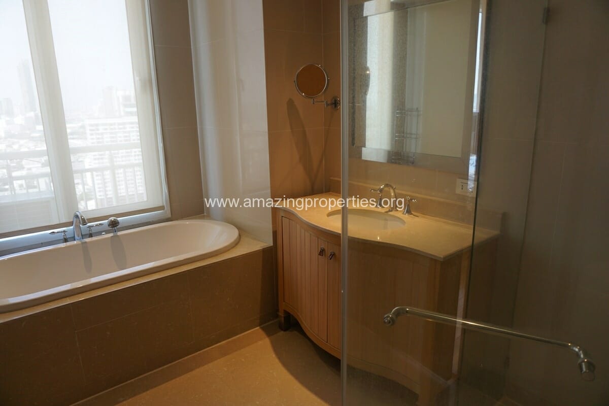 2-Bedroom-Condo-for-Rent-at-The-Empire-Place-Sathorn-10-3656.jpg