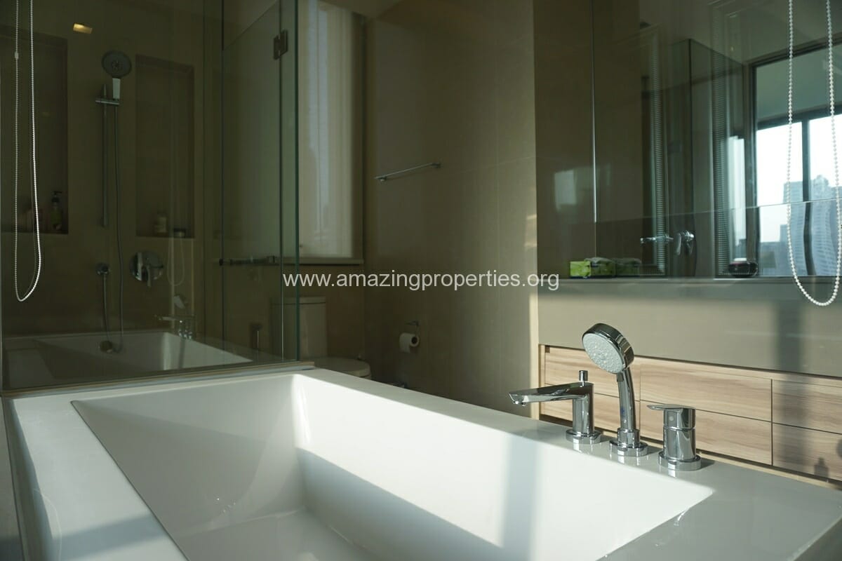 2-Bedroom-Condo-for-Rent-at-The-Esse-Asoke-13-8458.jpg